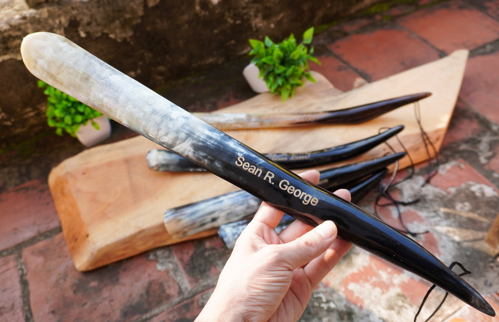 Personalized Natural Horn Shoe Horn – Length: 17 - 19 inch