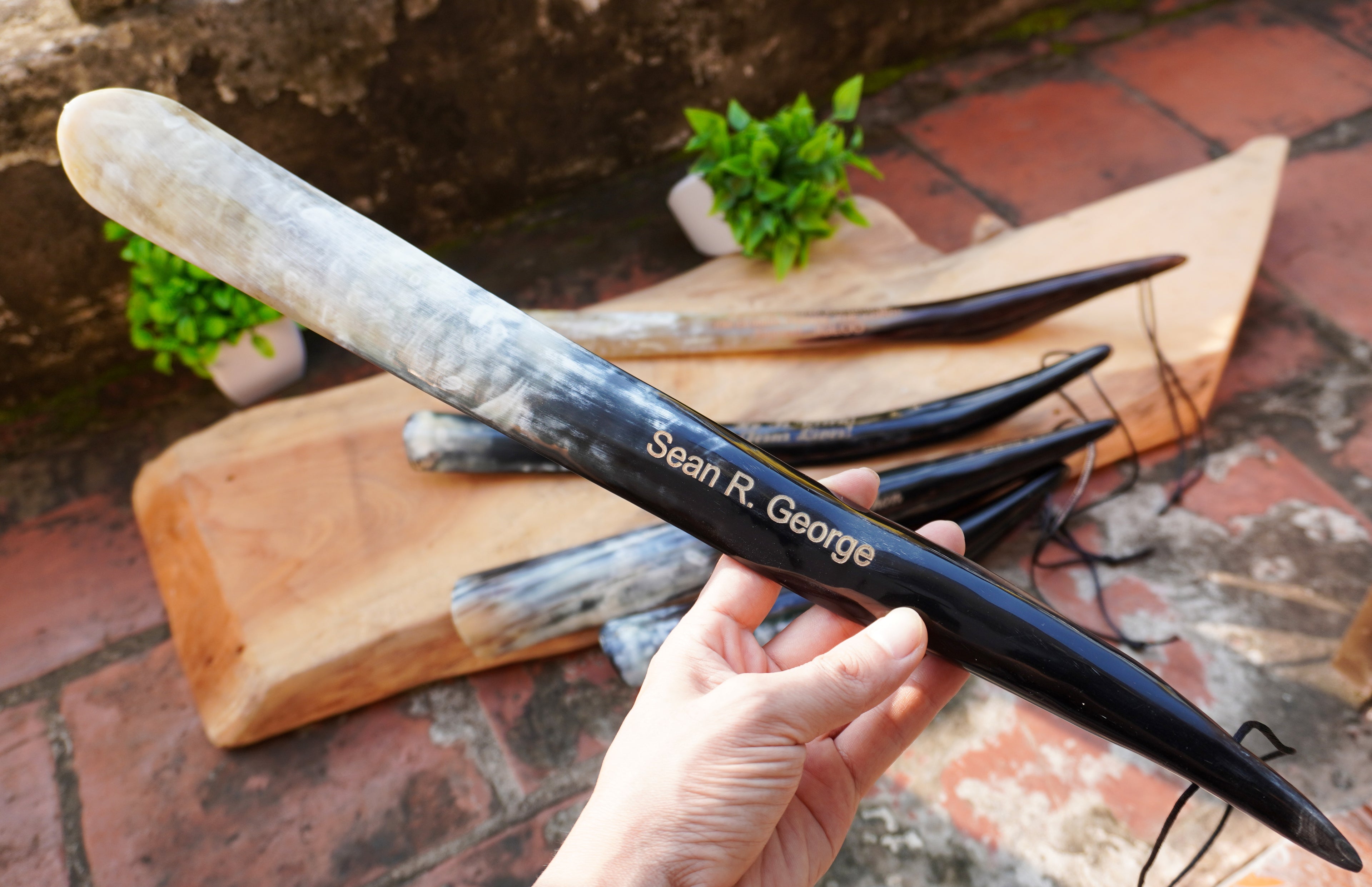 Personalized Natural Horn Shoe Horn – Length: 17 - 19 inch
