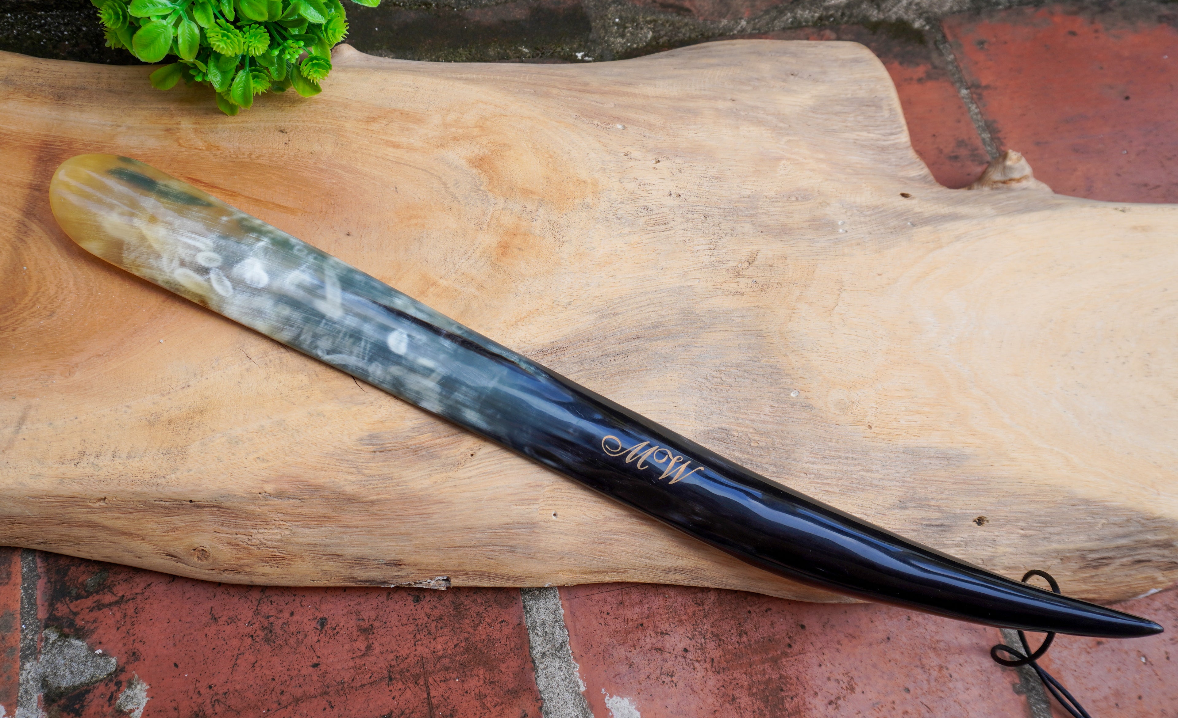 Personalized Natural Horn Shoe Horn – Length: 17 - 19 inch