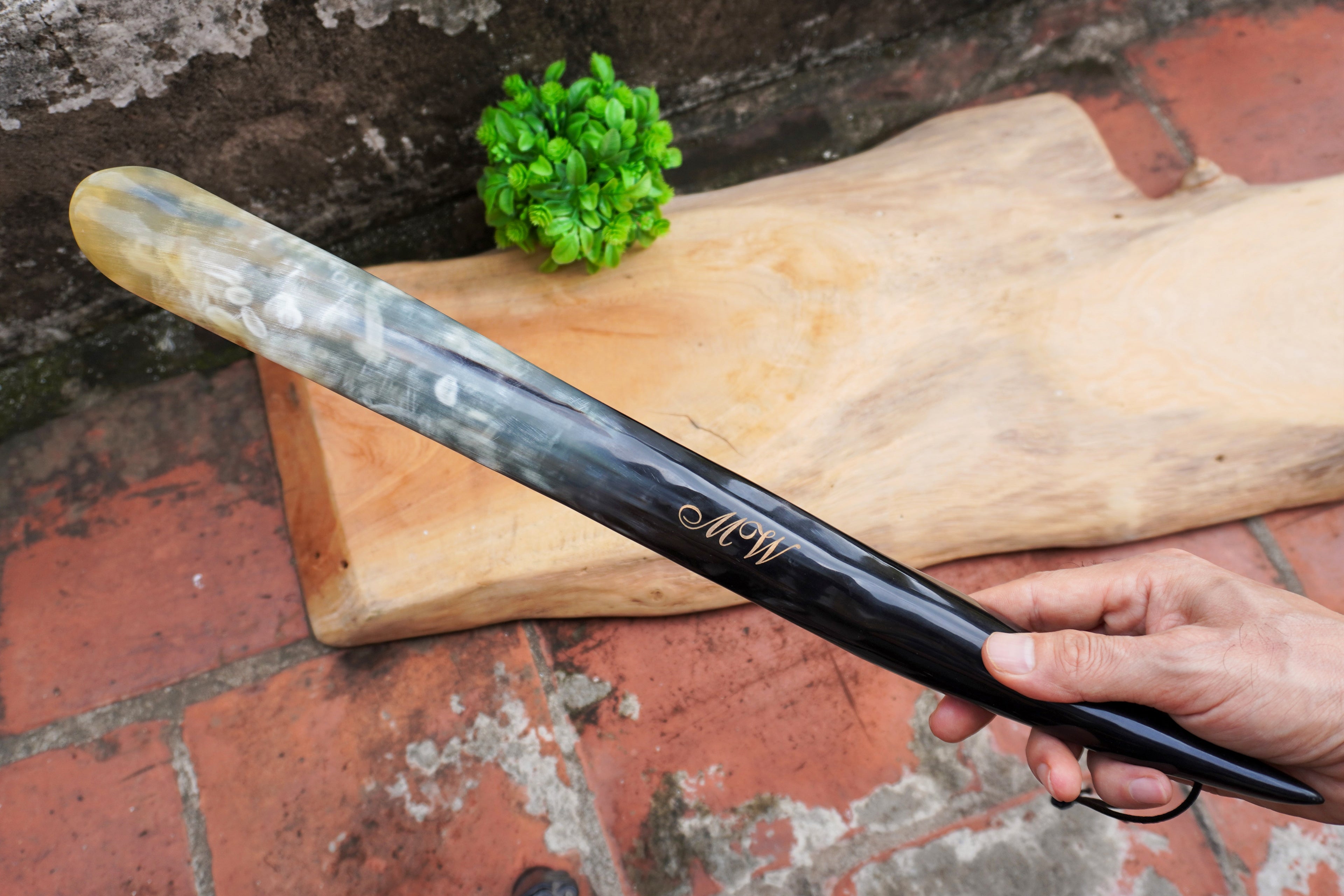 Personalized Natural Horn Shoe Horn – Length: 17 - 19 inch