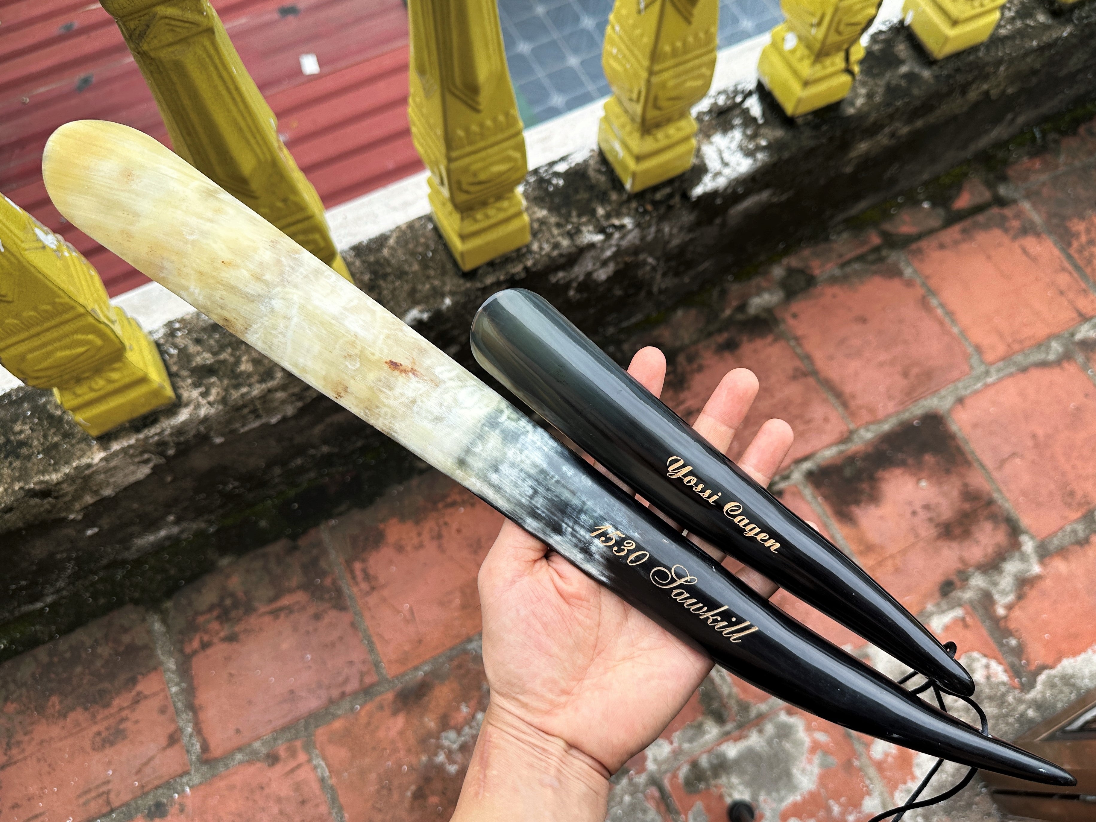 Personalized Natural Horn Long Handle Shoe Horn – 6 Length Options