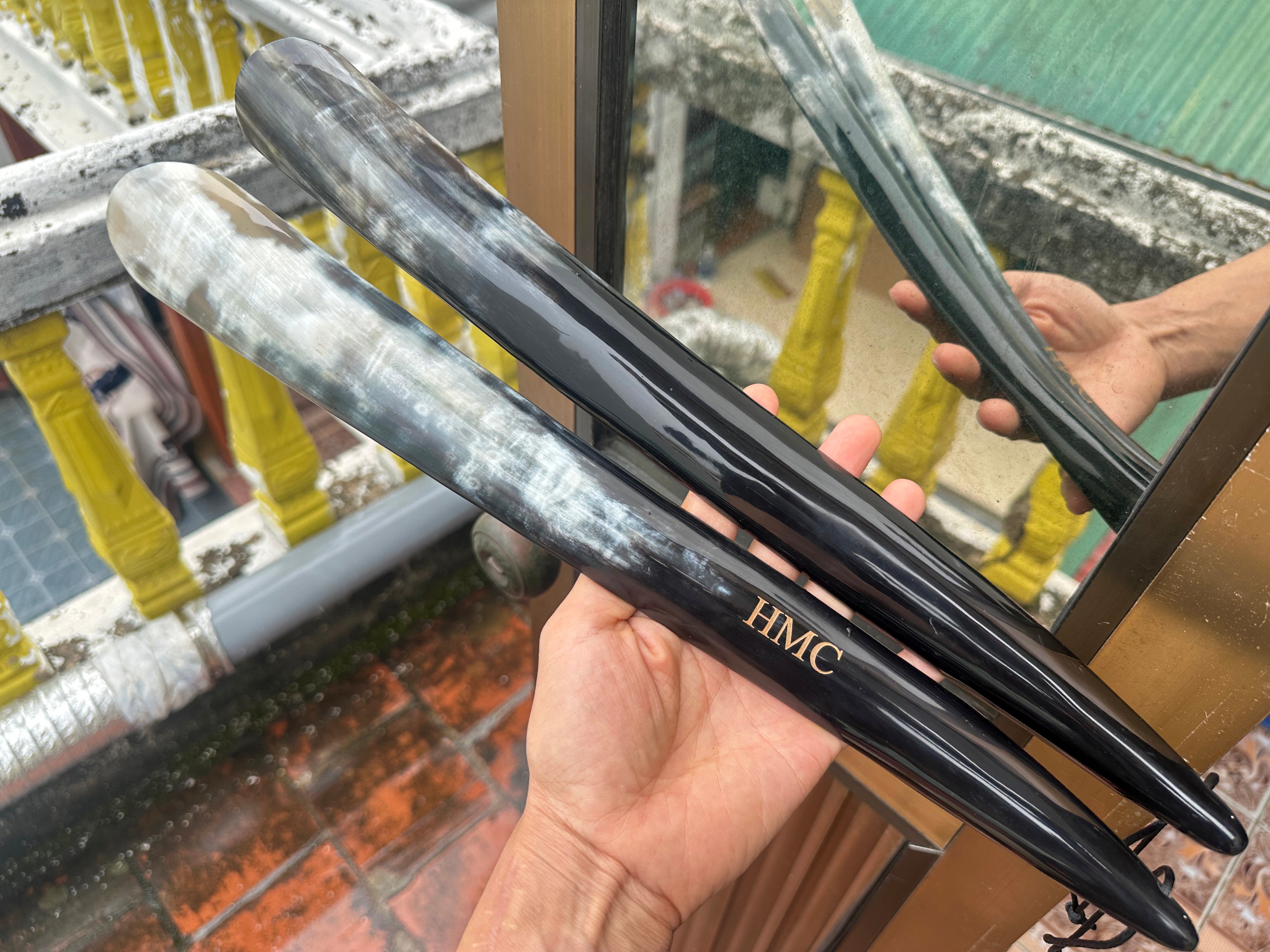 Personalized Natural Horn Long Handle Shoe Horn – 6 Length Options